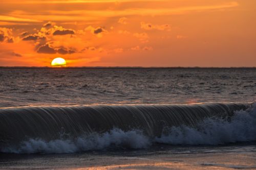 sunset borkum wave