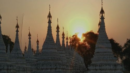 sunset temple mandalay