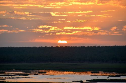 sunset sunlight kakadu
