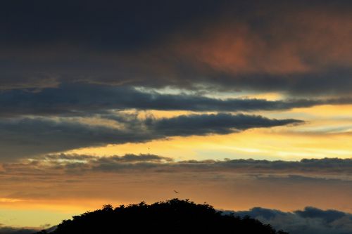 sunset clouds streaks