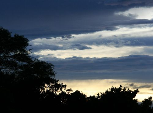 sunset clouds streaks