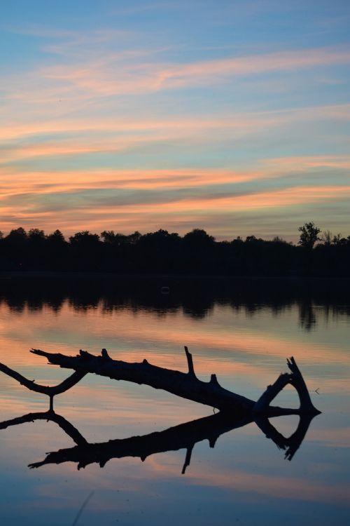 sunset lake mirroring