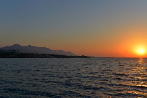 sunset cyprus korablik