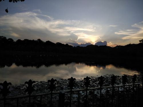 sunset rabindra sarobar lake kolkata