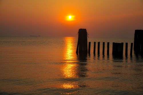 sunset pier water