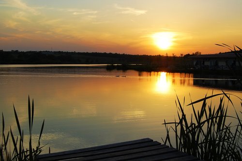 sunset  lake  dam