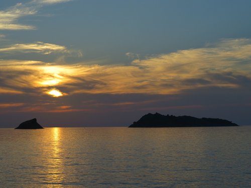 sunset  island  sea