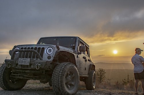 sunset  off-road  jeep