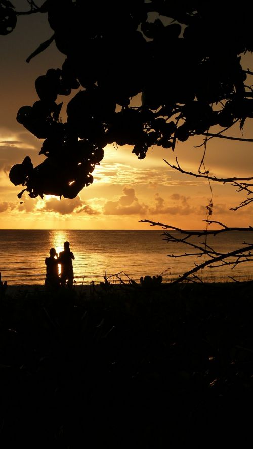 sunset silhouette couple