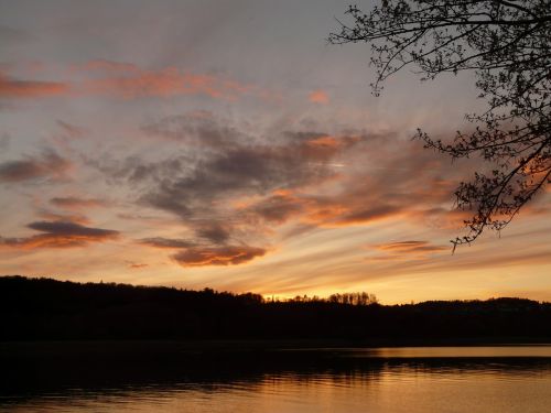 sunset lake idyll