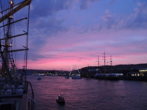 sunset sena boats