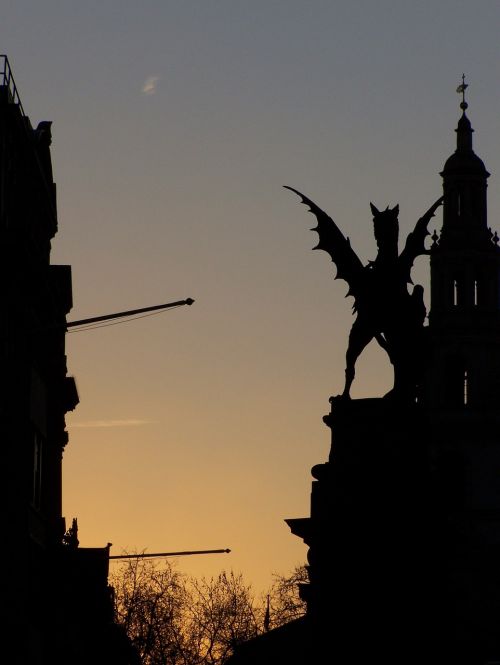 sunset statue silhouette