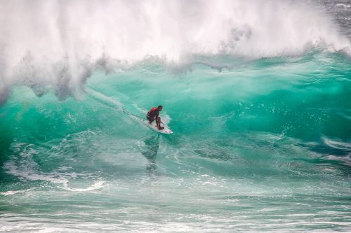 surfer big waves crisis