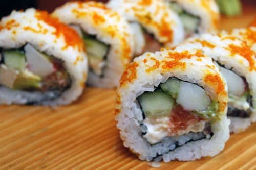 sushi japanese delicious