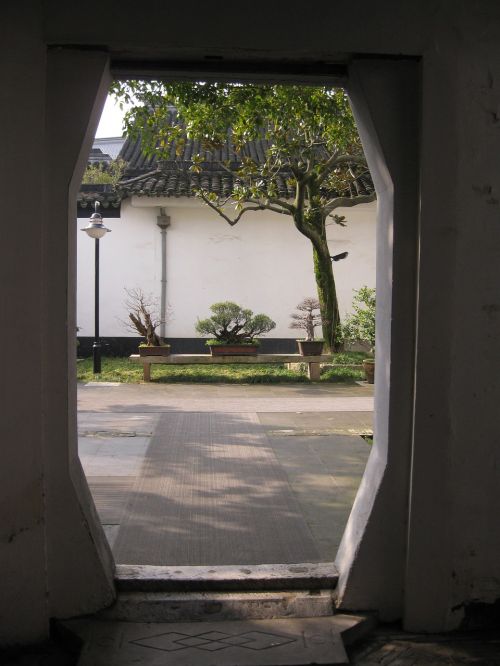 suzhou carved building door