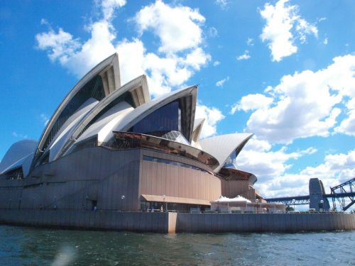 sydney opera house