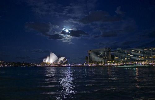 sydney opera house night australia