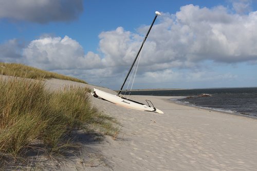 sylt  beach  sailing boat