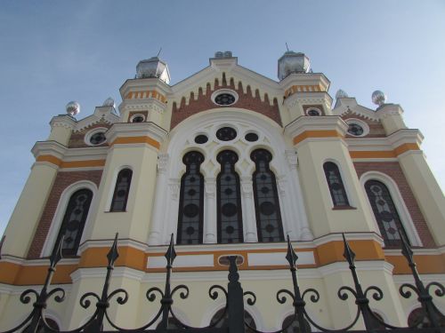 synagogue romania transylvania