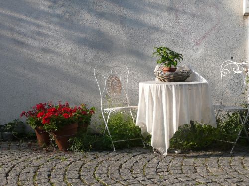 table chairs outside