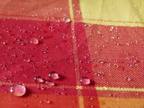 tablecloth tartan droplet