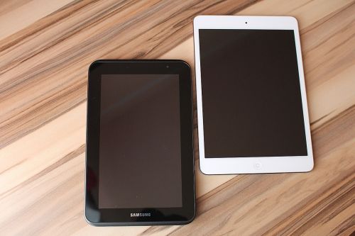 tablet ipad touch screen