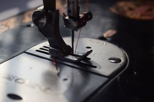 tailor sewing machine