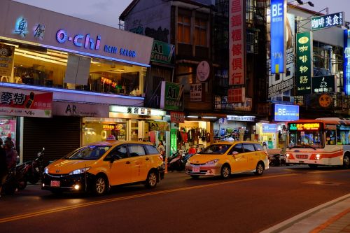 taipei the night market street view