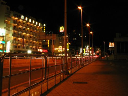 taiwan night road