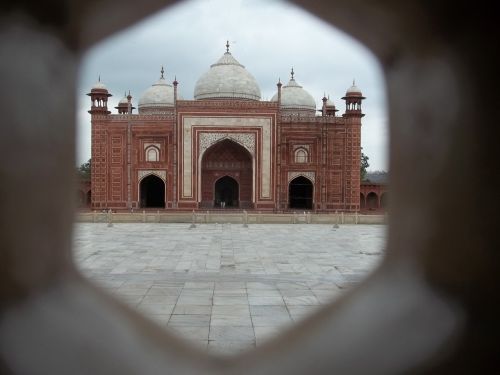 taj mahal historical place india