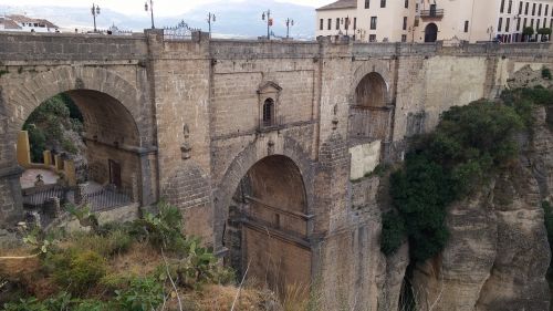 tajo architecture bridge