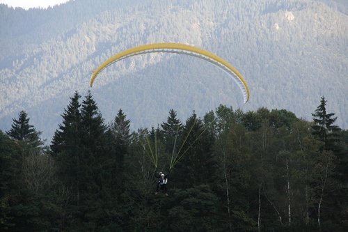 tandem jump  paragliding  tandem flight
