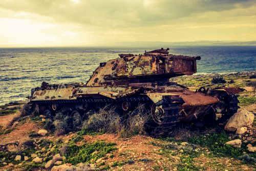 tank rusty military