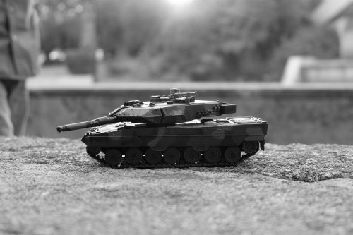 tank toy black and white