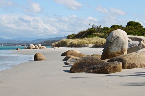 tasmania beach rock