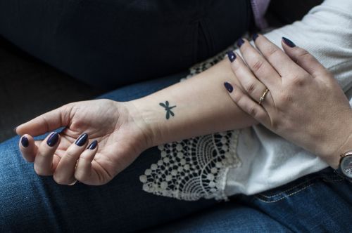 tattoo hands nails