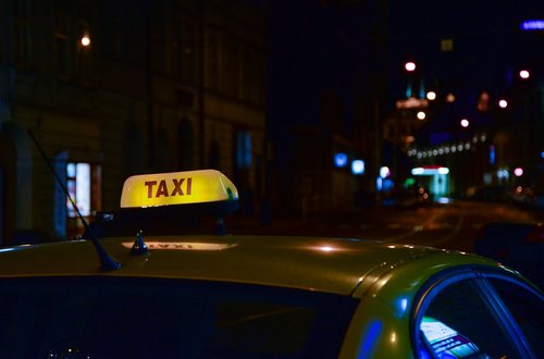 taxi  night  dark