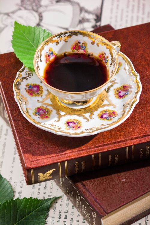 tea reading cup