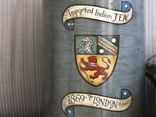 tea jar coat of arms