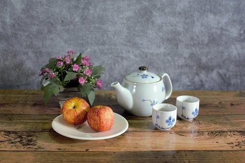 tea  pot  fruits