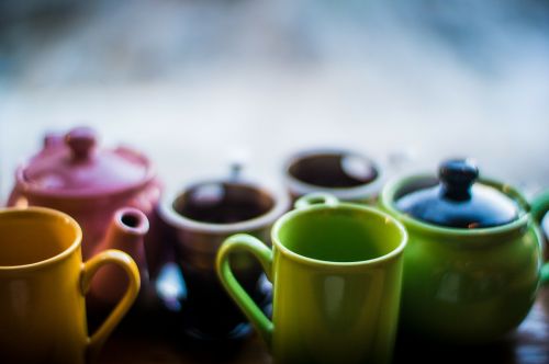 tea cups tea pot