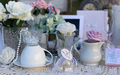 tea party  vintage wedding  tea cups