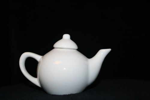 tea pot ceramics white