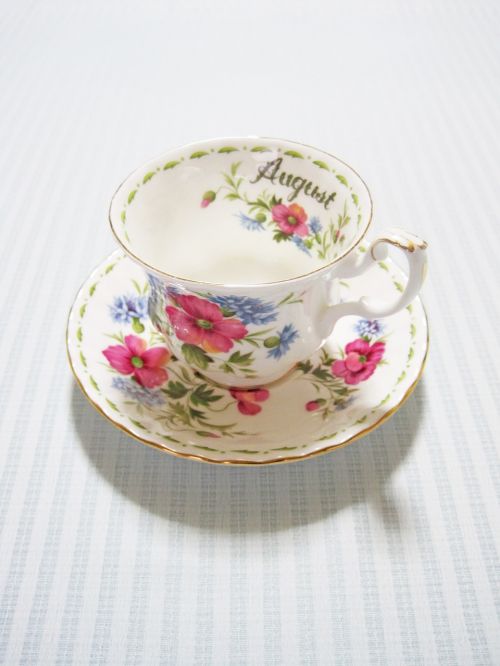 tea time cup august
