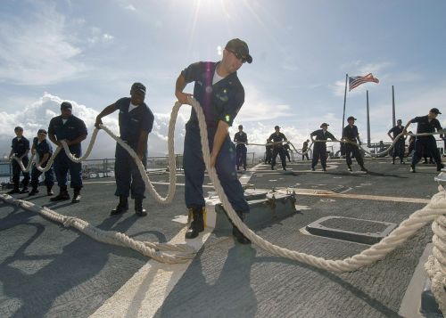 teamwork sailors coordinated work