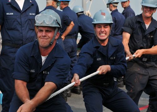 teamwork sailors coordinated work