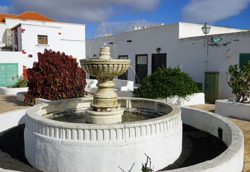 teguise space fountain