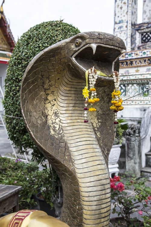 temple statue historic