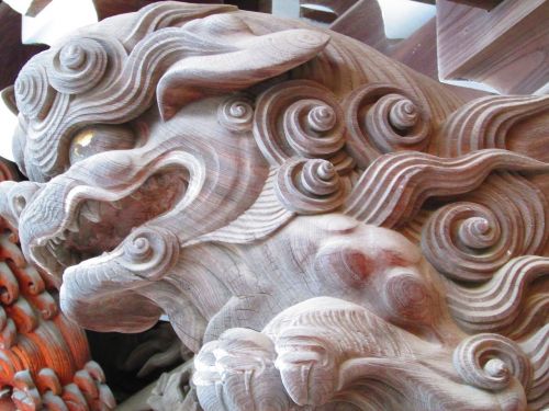 temple japanese carving