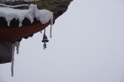 temple ancient architecture snow